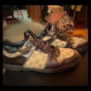 Men’s Gucci shoes size 10
